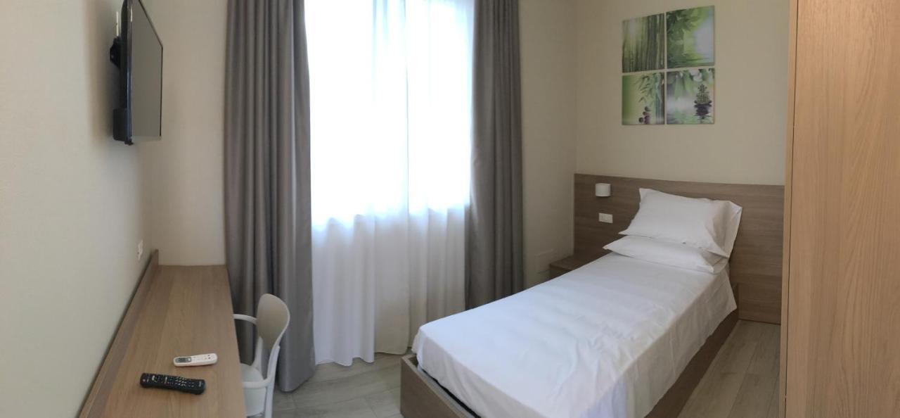 Hotel TERRAZZA Room Castrezatto Esterno foto